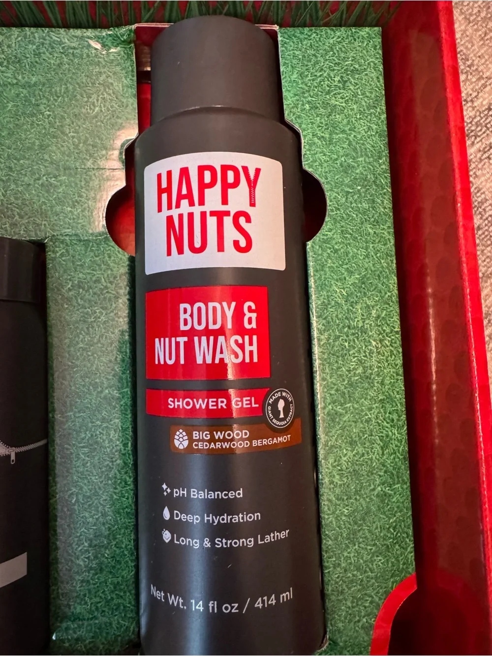 Happy Nuts Body & Nut Wash Gift Set - Red/White